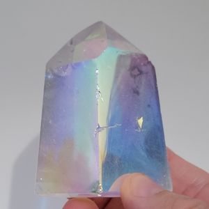 Aura quartz tower